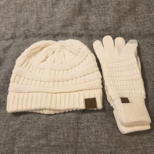 CC Beanie & matches gloves